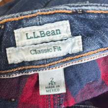 Load image into Gallery viewer, Vintage L.L. Bean Medium Wash Flannel Lined Straight Leg Jeans Size 2 Petite
