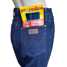 Load image into Gallery viewer, Vintage 90&#39;s Deadstock Wranglers Dark Wash Cowboy Cut Straight Leg Jeans 11x32
