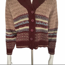 Load image into Gallery viewer, Vintage Button Up Printed Cardigan
